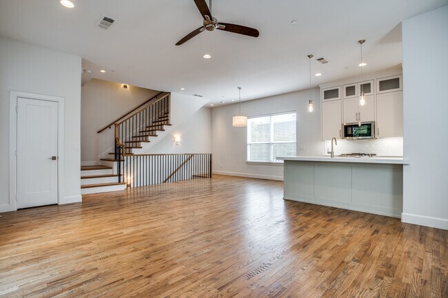 Building Photo - 4032 Herschel Ave