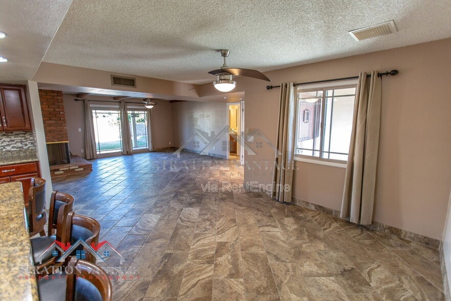 Building Photo - 4711 S Grandview Ave