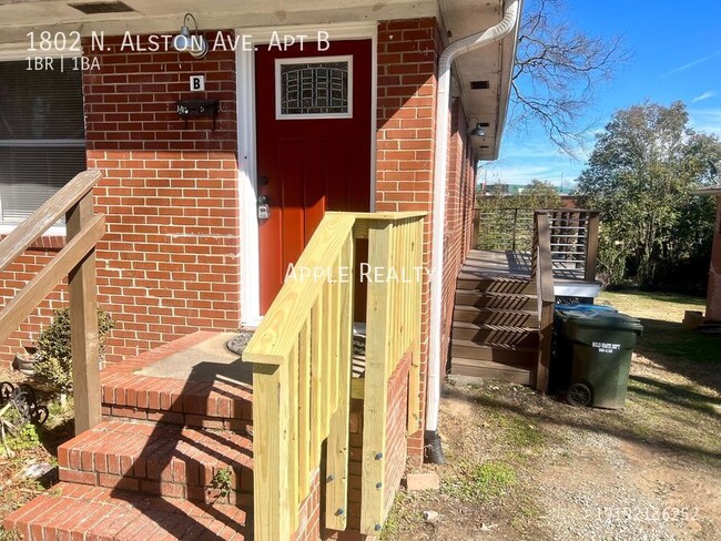 Building Photo - 1802 N Alston Ave