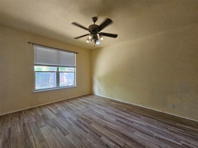 Building Photo - 8506 Hillrock Dr