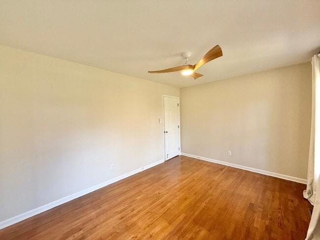 Building Photo - Gorgeous 3BD, 2.5BA North Raleigh Home on a Large Lot with a 2-Car Detached Garage in a Prime Loc...