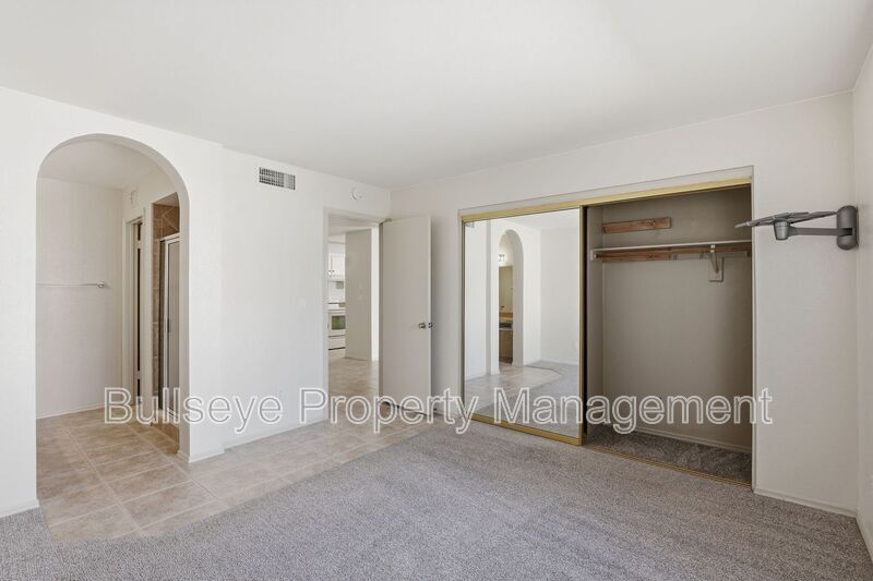 Building Photo - 18624 N 93rd Ave