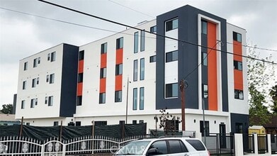 Building Photo - 1596 W 36th St