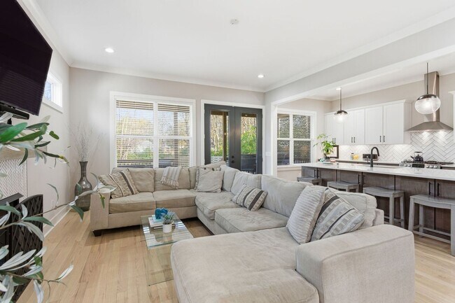 Building Photo - Beautifully Curated Interiors + Exceptional Outdoor Living = A Stand-Out West Nashville Home