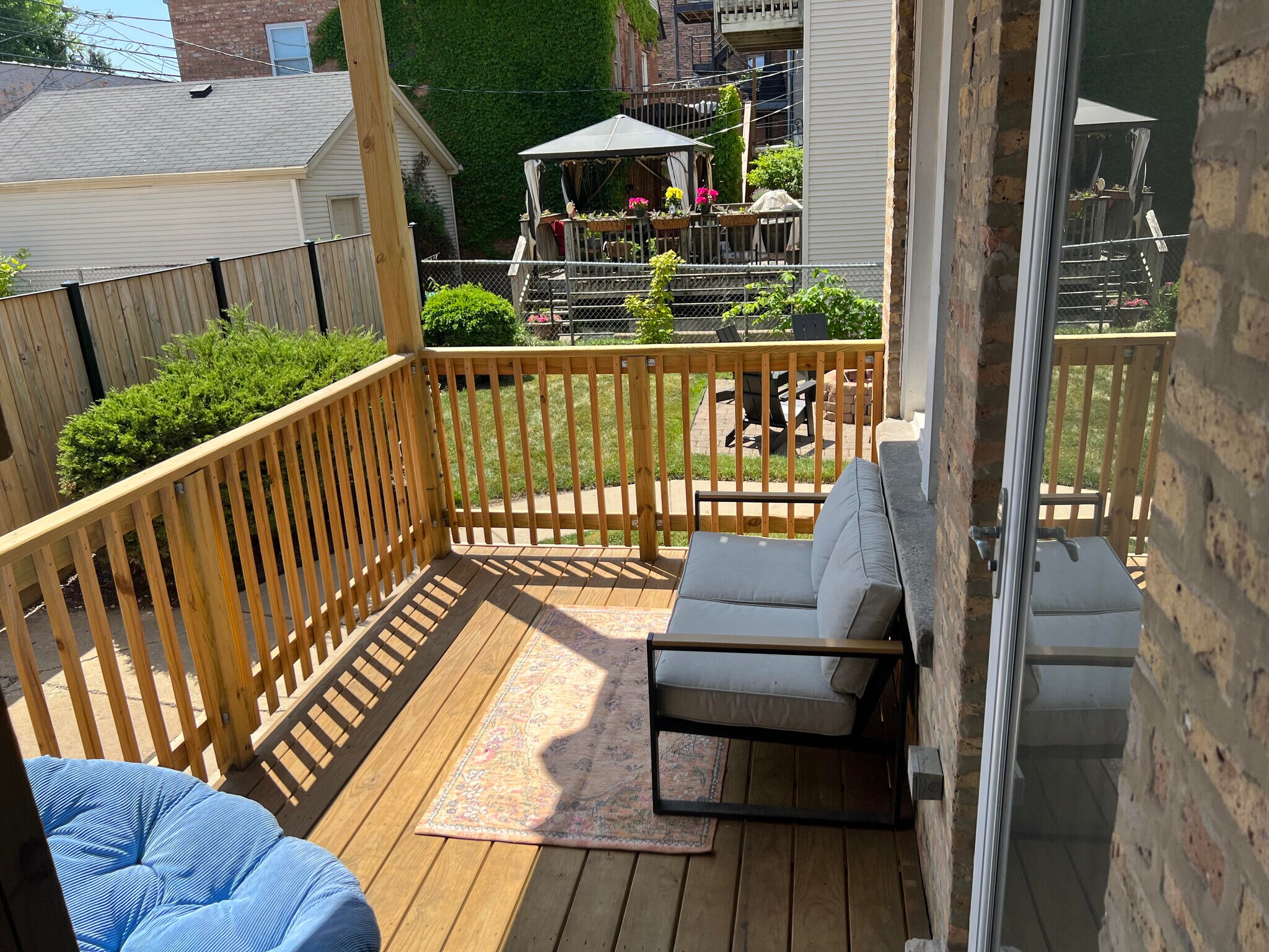 Building Photo - 2025 W Erie St