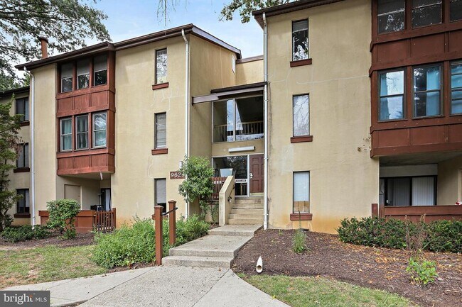 Building Photo - 9629 White Acre Rd