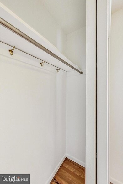 Building Photo - 1208 Pinewood Dr