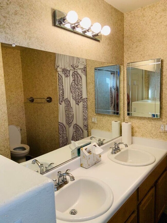 Building Photo - Nice 3 Bed, 2 Bath in Peoria