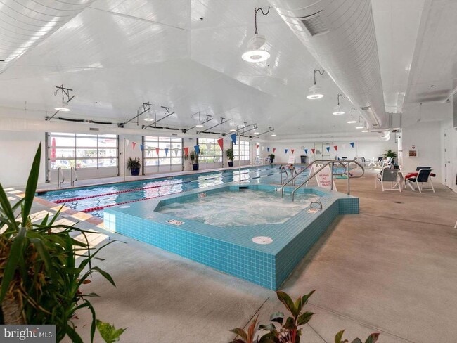 Building Photo - 33789 Freeport Dr