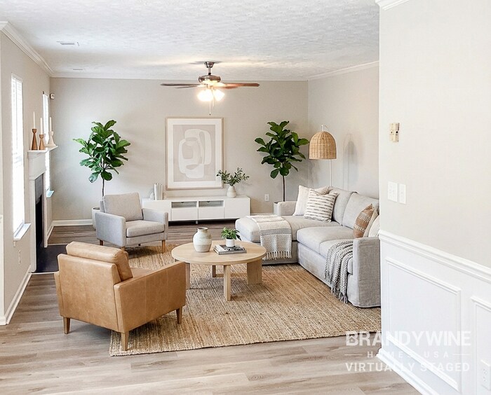 Building Photo - 2025 Newton Estates Dr