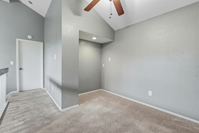Building Photo - 1748 Ohlen Rd