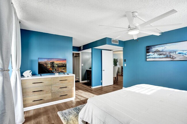 Building Photo - 300 Ocean Trail Way