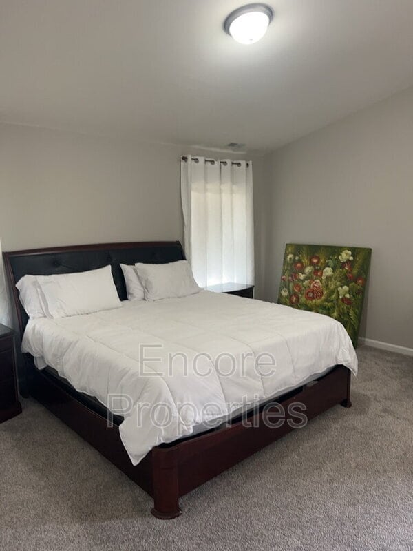 Building Photo - 4504 Bay Point Dr