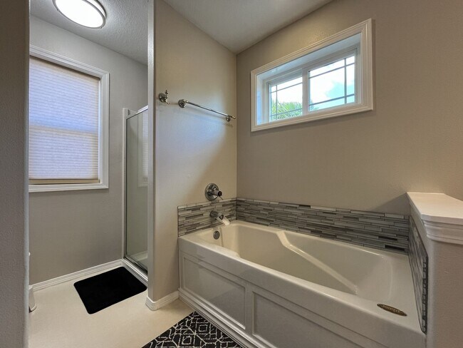 Building Photo - Spacious 3-Bedroom Home with Two Living Areas, Private Balcony, Fireplace & Attached 2-Car Garage