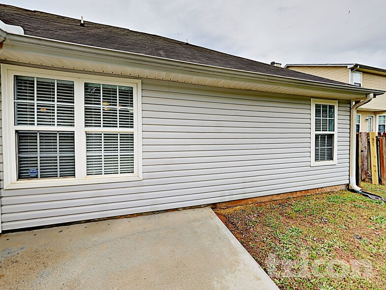 Building Photo - 269 Grover Turner Way