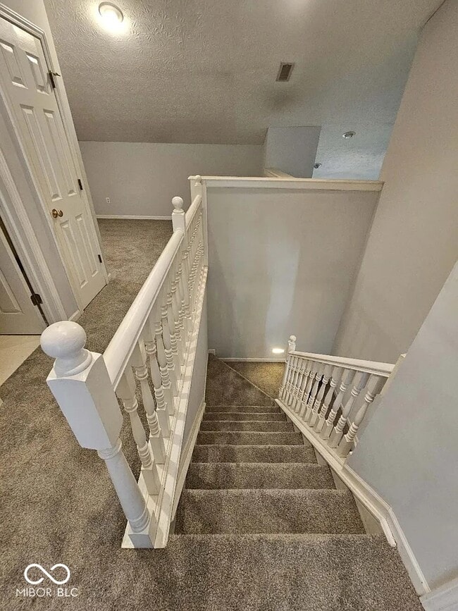 Building Photo - 5757 Spruce Knoll Ct