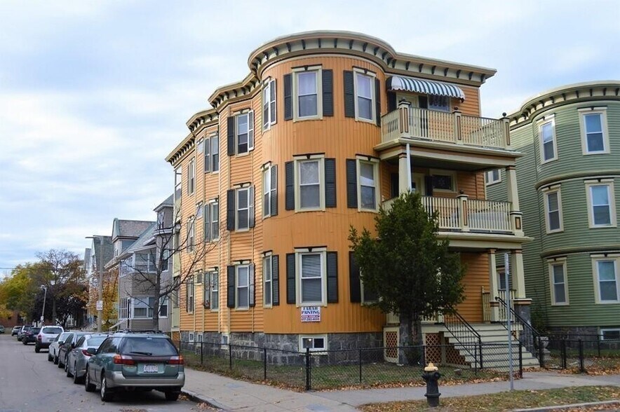 Building Photo - 19 Pleasant St