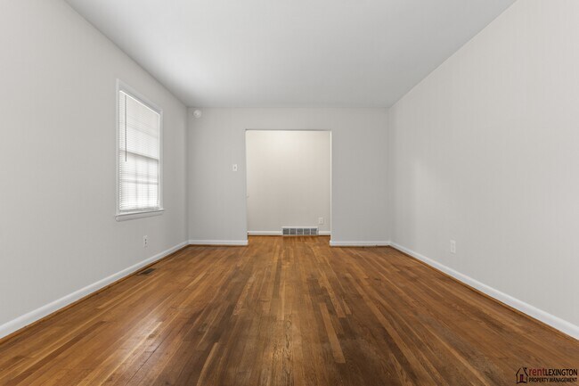 Building Photo - 203 Loch Lomond Dr