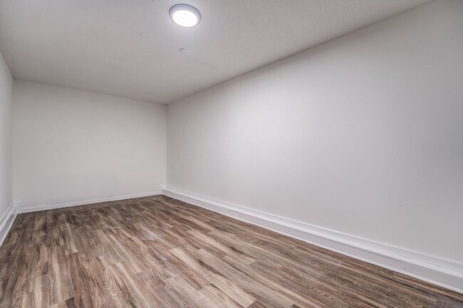 Building Photo - 2151 Kirby Pkwy