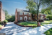 Building Photo - 8505 Flower Ave