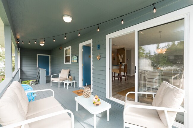 Sliding glass doors allows for lovely ocean sounds and breezes - 208 C St