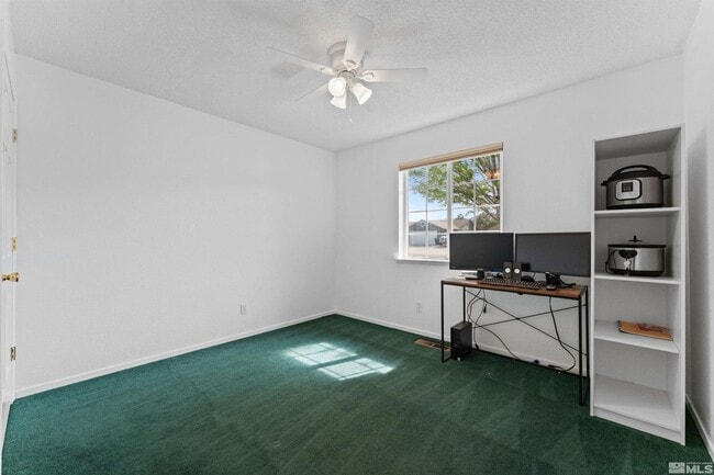 Building Photo - Rare 2016 sf home | 4 bedrooms w/ 2 primary suites and 3 bathrooms