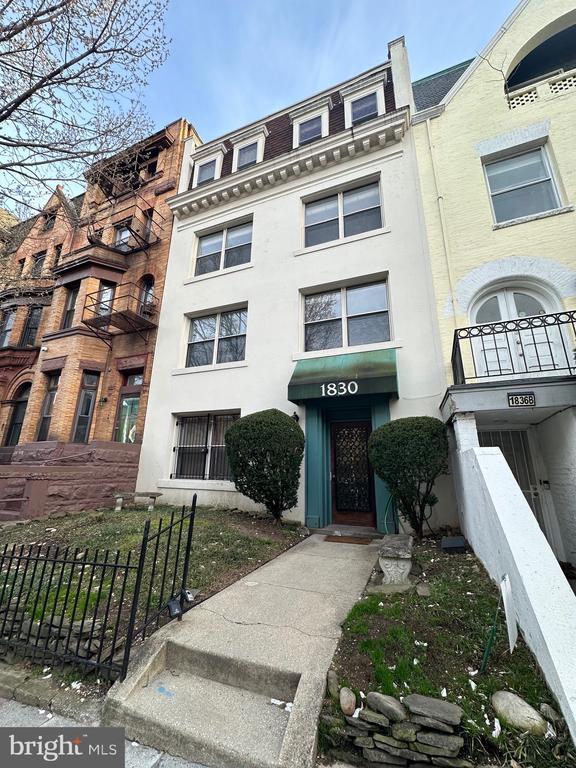 Building Photo - 1830 California St NW