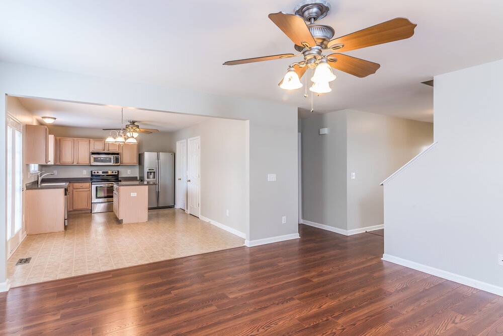 Building Photo - 209 Briarcotes Cir