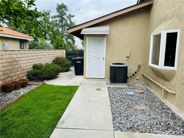 Building Photo - 26051 Lawton Ave