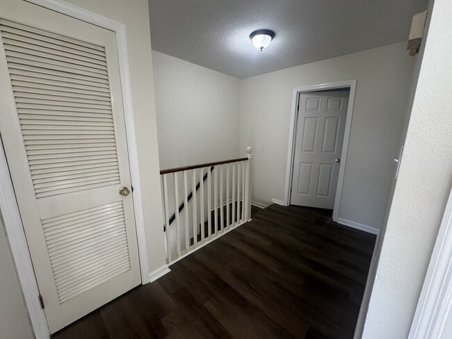 Building Photo - 122 Timbers Dr