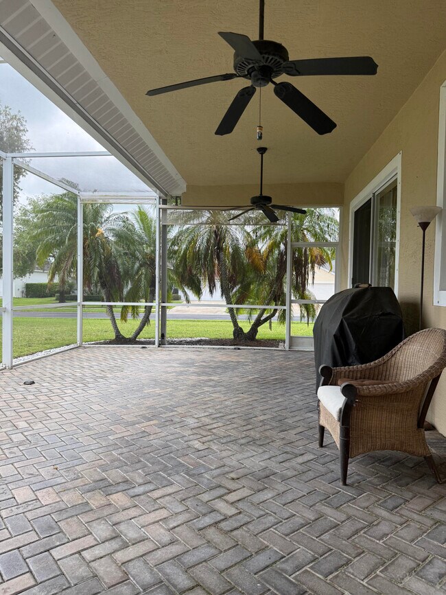 Building Photo - 408 North Key Lime Square SW