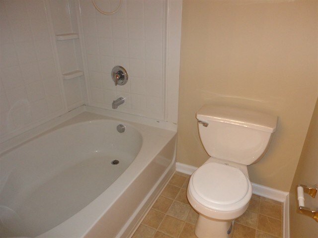 Building Photo - 8364 Chesterhill Ln