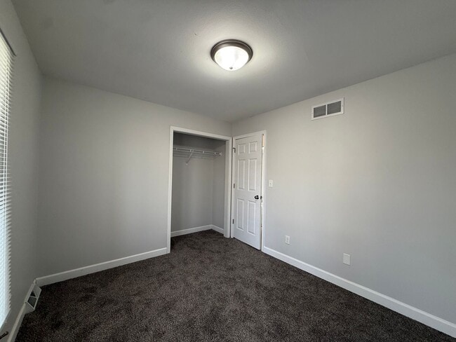 Building Photo - $3,200 | 5 Bedroom, 3 Bathroom House | No Pets | Available for Immediate Move In!