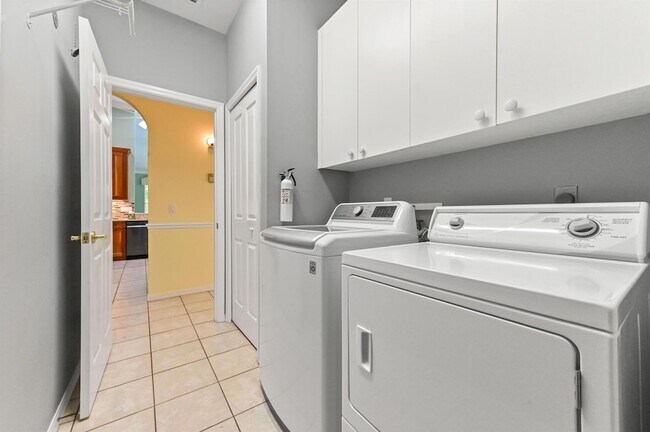 Building Photo - 3642 Forecastle Ct