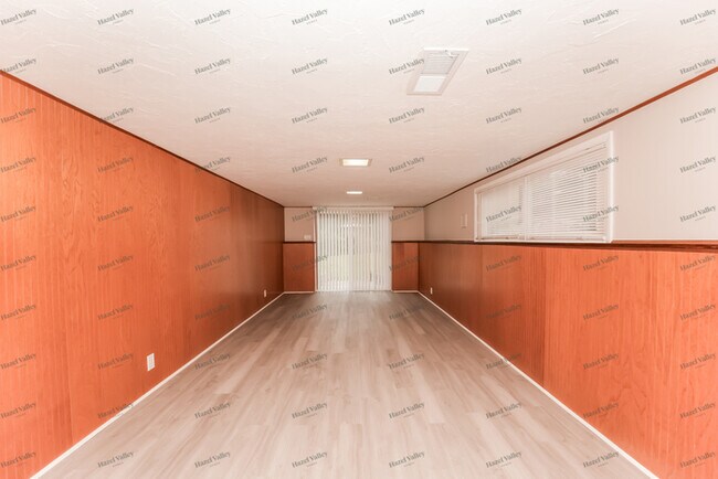 Building Photo - 26653 Mulberry Cir