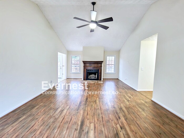 Building Photo - 2047 Arbor Forest Dr SW