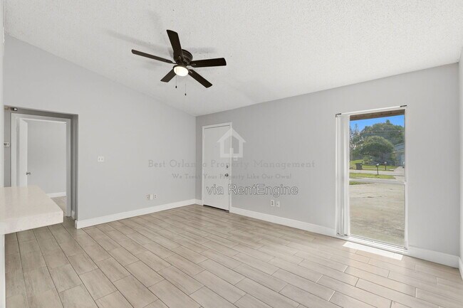 Building Photo - 1950 Bonneville Dr