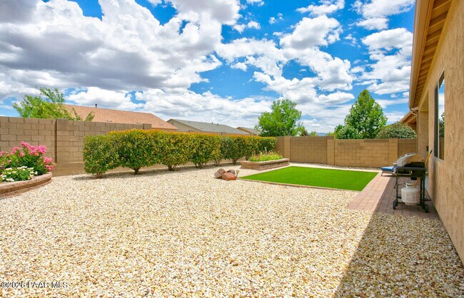 Building Photo - 6323 E Beckett Trl