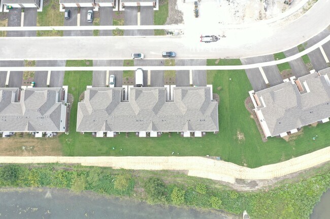 Building Photo - 7714 Nightshade Ln
