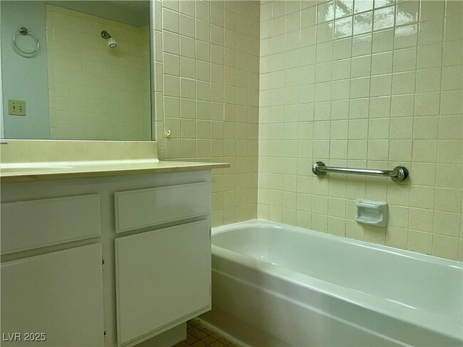 Building Photo - 4535 Brookside Way
