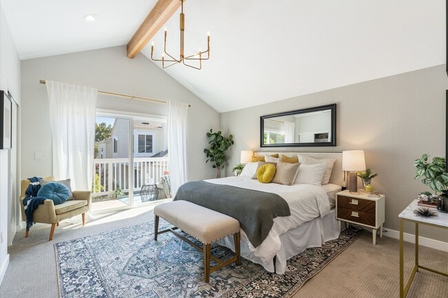 Building Photo - Spacious Alameda Brittany Bay Landing Town...