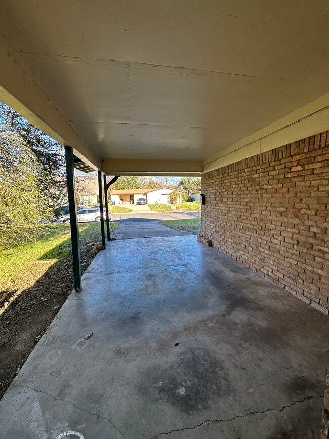 Building Photo - 5346 Westminster Dr