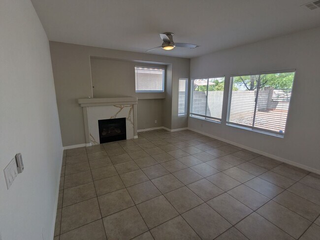 Building Photo - Beautiful 5 Bedroom Summerlin Home with Loft, Balcony & Mountain Views