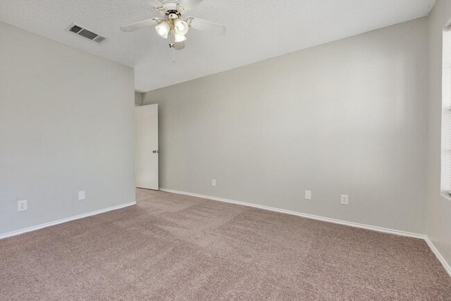 Building Photo - 9101 Japonica Ct