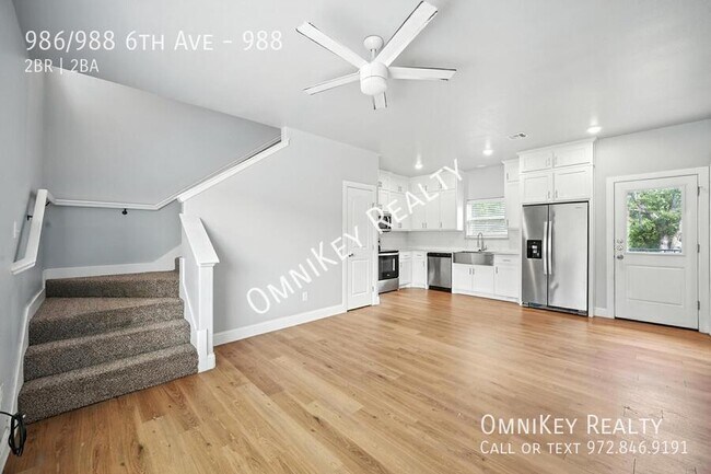 Building Photo - 986/988 6th Ave-988