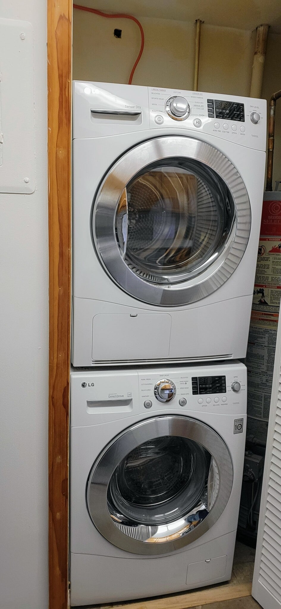 In Unit washer dryer - 2606 Tunlaw Rd NW