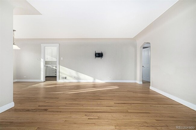 Building Photo - 1150 S Jackson St