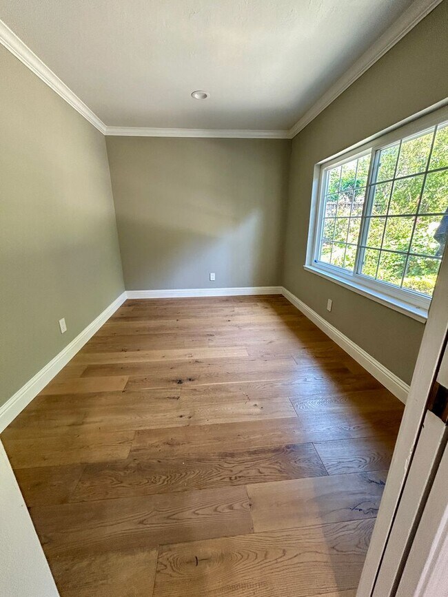 Building Photo - Modern Oasis with Pool and prime Almaden L...