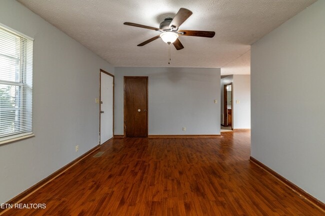 Building Photo - 1504 Marconi Dr