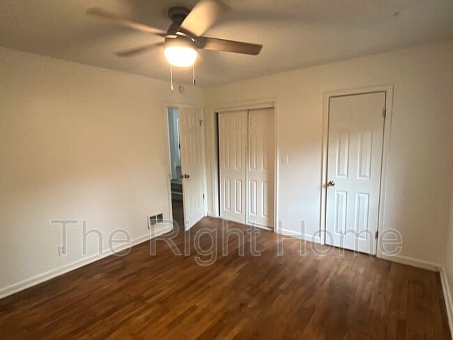 Building Photo - 8334 Izard St